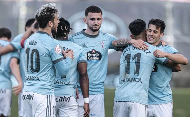 Los jugadores del Celta B celebrando un gol (Foto: RC Celta).