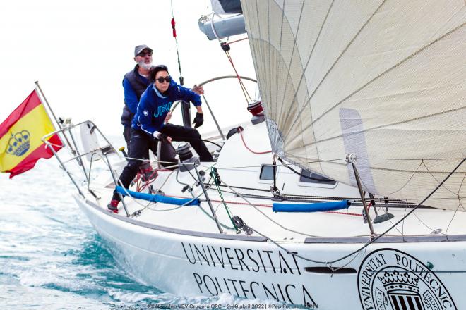 El UPV se queda con su trofeo en aguas de Valencia