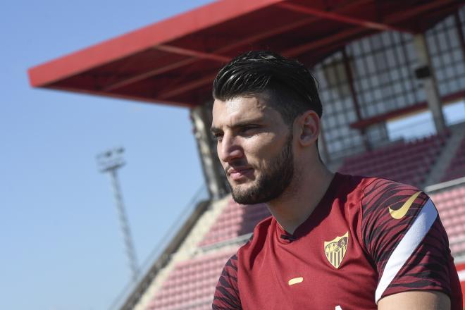 Rafa Mir en entrevista con ElDesmarque. (Foto: Kiko Hurtado).