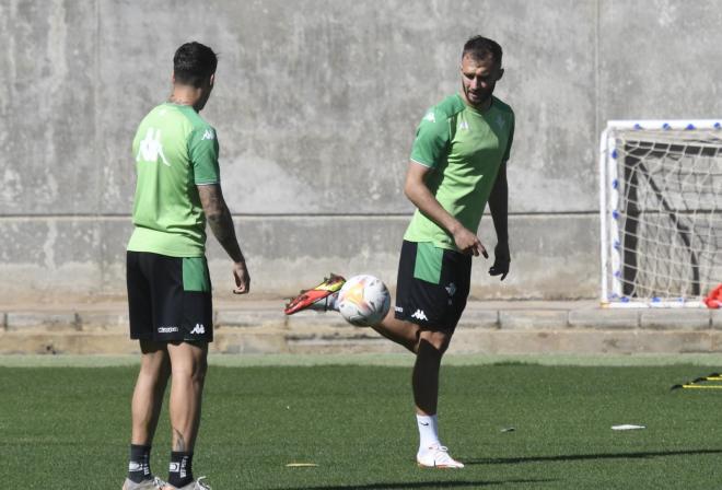 Pezzella en el entrenamiento (Foto: Kiko Hurtado)