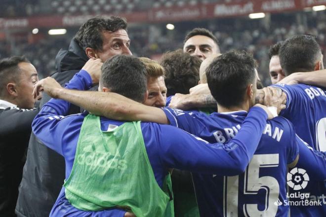 Celebración del gol carbayón en El Molinón. (Foto: LaLiga)