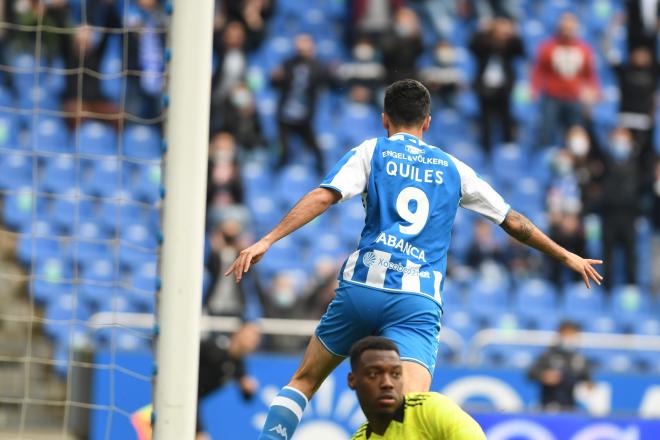 Alberto Quiles tras batir al portero del Dux (Foto: RCD).