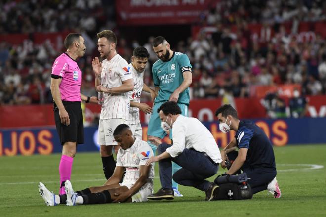Martial, lesionado en el Sevilla-Real Madrid de hace dos semanas.