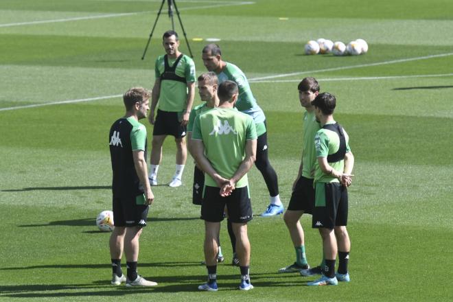 Imagen del entrenamiento del Betis (Foto: Kiko Hurtado)