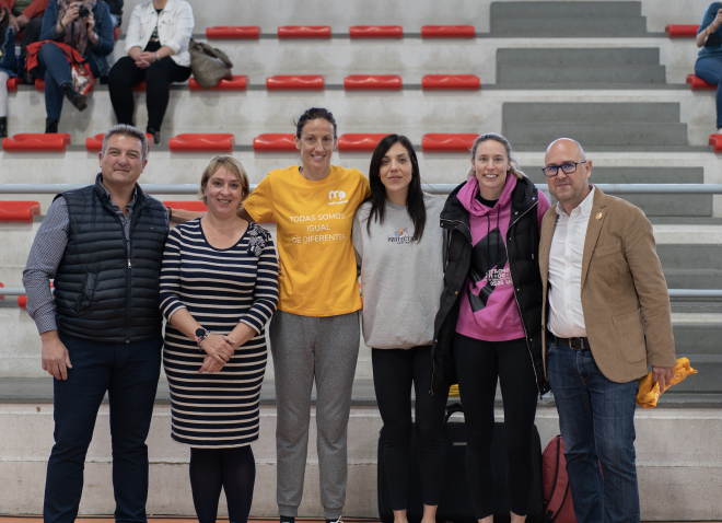 Se inaugura el pabellón