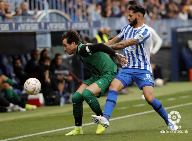 Antoñín, en un lance del Málaga-Eibar (Foto: LaLiga).