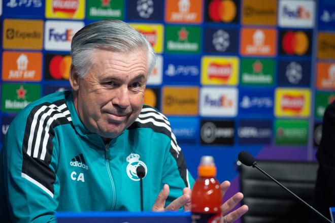 Carlo Ancelotti, en la rueda de prensa previa al City-Real Madrid (Foto: EFE).