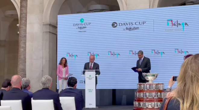 El alcalde de Málaga, en el sorteo de la Copa Davis 2022 en Málaga.