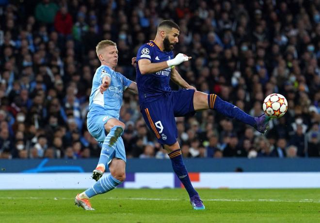 Karim Benzema, en la acción del 2-1 en el City-Real Madrid (Foto: Cordon Press).