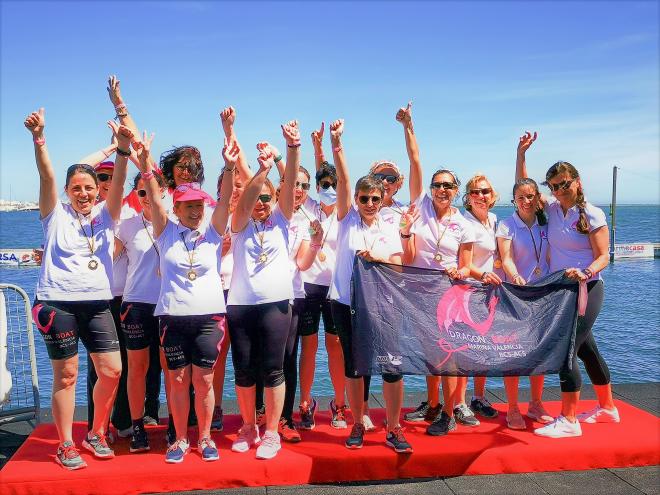Las Dragonas de Valencia ganan el oro en la I Copa de España de Dragon Boat