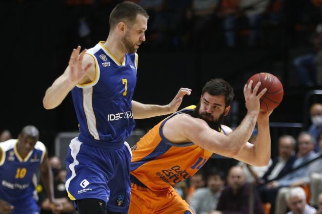 Dubljevic lleva al Valencia Basket a semifinales (98-85)