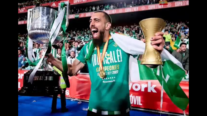 Borja Iglesias celebrando el título de Copa del Rey
