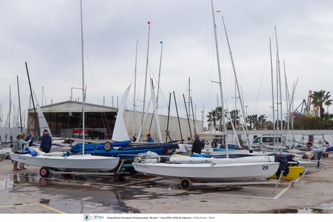 El Náutico de Valencia acoge el campeonato de Europa Master de la clase Snipe