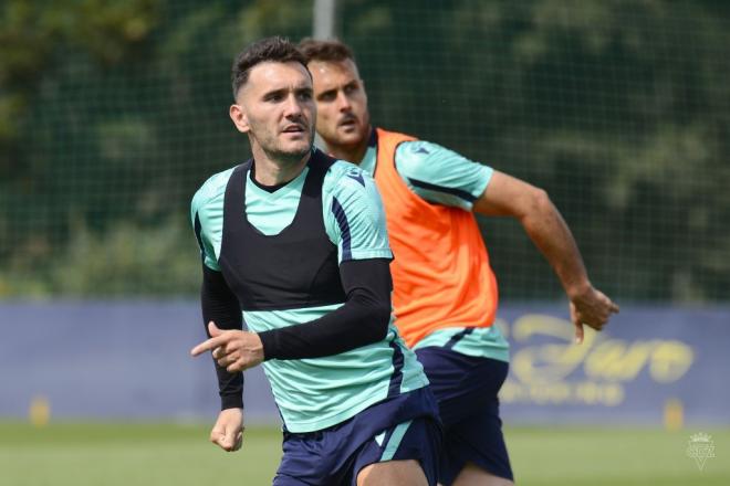 Lucas Pérez en un entrenamiento del Cádiz (Foto: Cádiz)