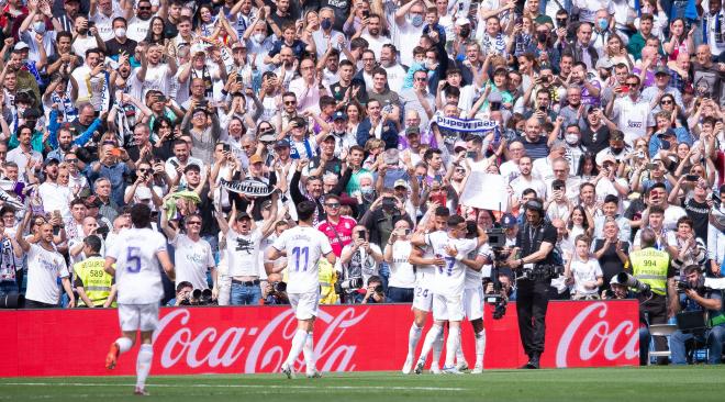 Los jugadores del Real Madrid celebran un gol ante el Espanyol (Foto: Cordon Press).