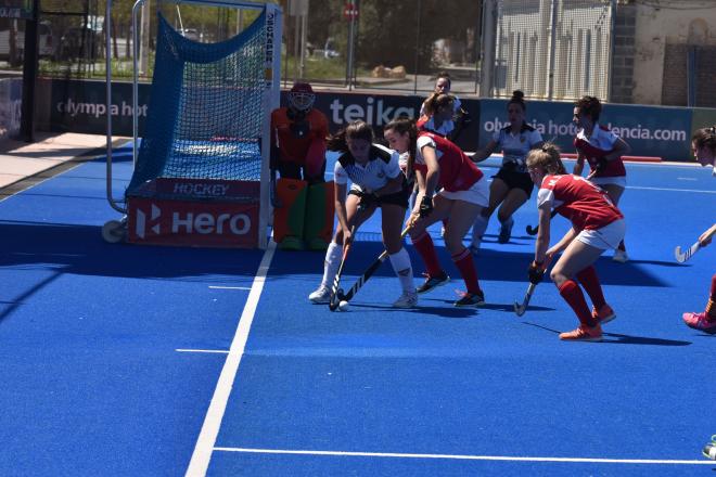 El Valencia CH cae ante el líder y el Giner de los Ríos gana a domicilio