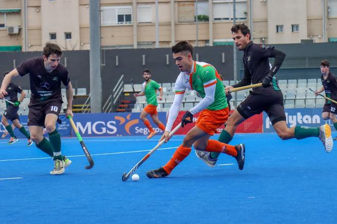 El Valencia CH cae ante el líder y el Giner de los Ríos gana a domicilio