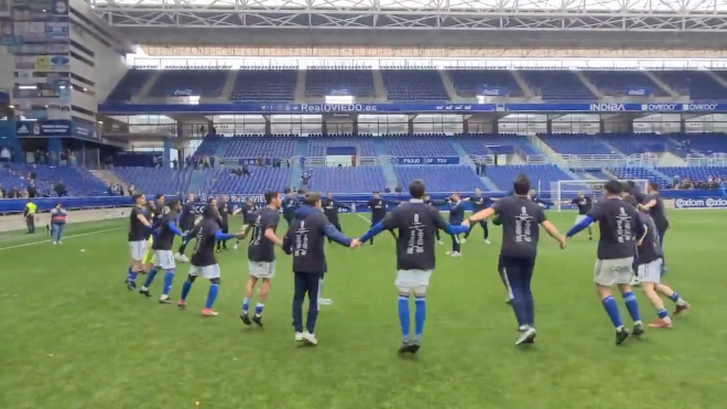 El Real Oviedo Vetusta celebra el ascenso a Segunda RFEF en el Carlos Tartiere