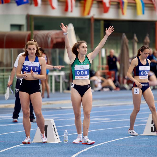 Claudia Conte, bronce en Italia