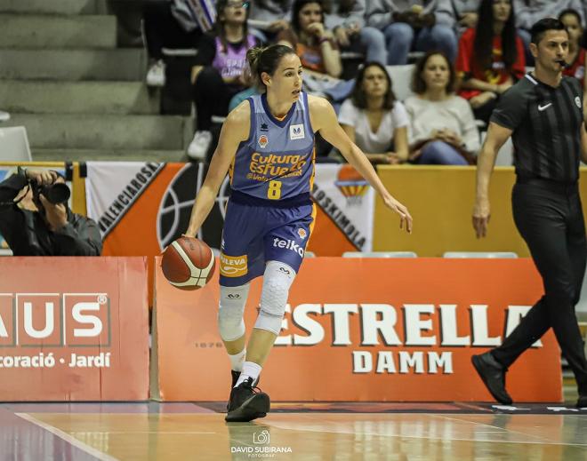 Valiosa victoria del Valencia Basket en Fontajau para poner de cara las semifinales (49-61)