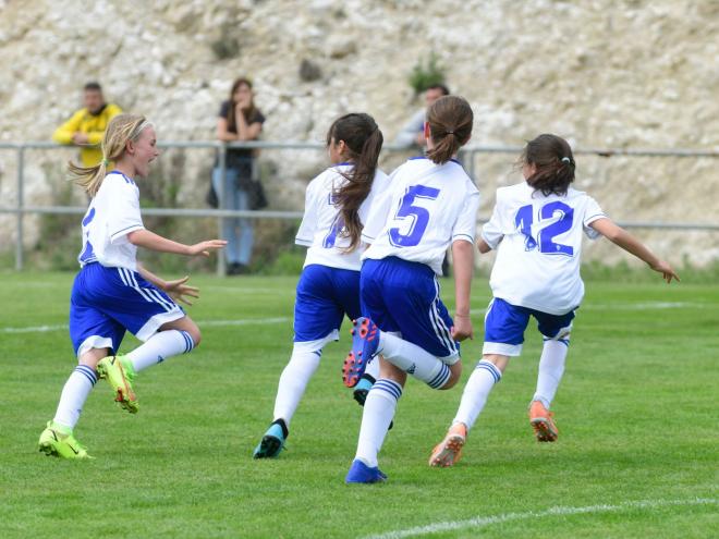 El Real Zaragoza femenino en el Torneo San Jorge (Foto: Tino Gil/RZ).