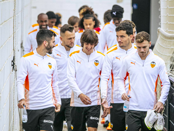 Entrenamiento del equipo (Foto: Valencia CF).