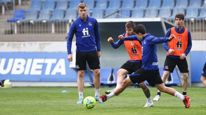 Alexander Sorloth, en un entrenamiento en Zubieta (Foto: Real Sociedad).