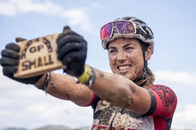 La campeona ucraniana maratón de Mountain Bike vuelve a la competición en la Gigante de Piedra Sm