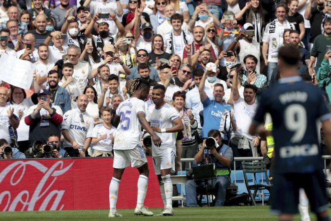 Rodrygo y Camavinga celebran uno gol con el Real Madrid (FOTO: Cordón Press).