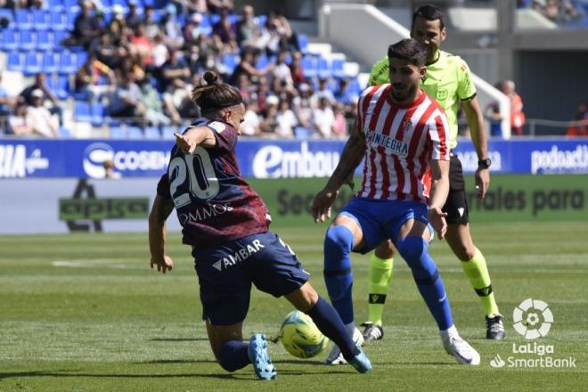 Juan Berrocal, en un partido con el Sporting (Foto: LaLiga).