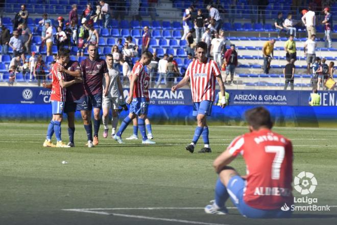 Lance del Huesca-Sporting en El Alcoraz (Foto: LaLiga).
