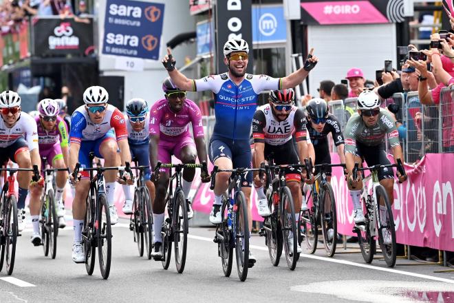 Mark Cavendish vence en la etapa 3 del Giro de Italia (Foto: Cordon Press).