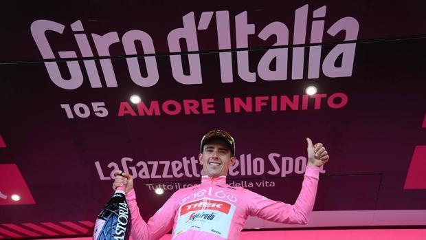 Juanpe López, en uno de los días que portó la maglia rosa del Giro Italia (Foto: Giro de Italia)