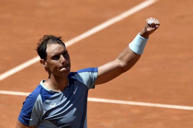 Rafa Nadal celebra su victoria ante Isner en el Masters 1.000 de Roma (Foto: Cordon Press).