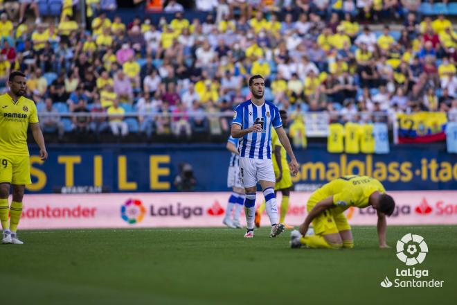 Mikel Merino se lamenta de una ocasión fallada en el Villarreal-Real Sociedad (Foto: LaLiga).