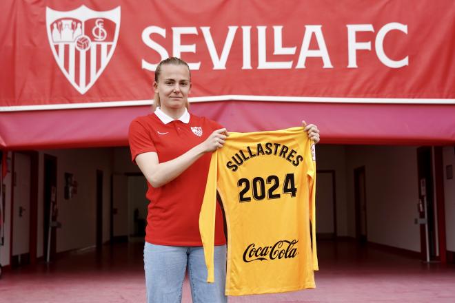 Esther Sullastres renueva con el Sevilla hasta 2024 (Foto: Sevilla FC).