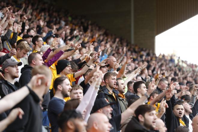 Aficionados de los Wolves (Foto: Cordon Press).