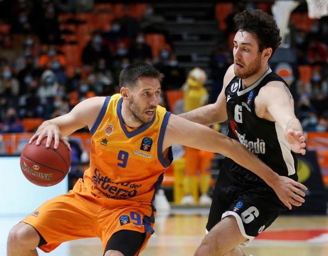 Van Rossom supera a Salva Díez como máximo asistente del Valencia en ACB
