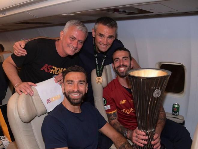 Sergio Oliveira, con los portugueses de la Roma, es interés del Valencia CF. (Foto: Instagram @sergiooliveira27).