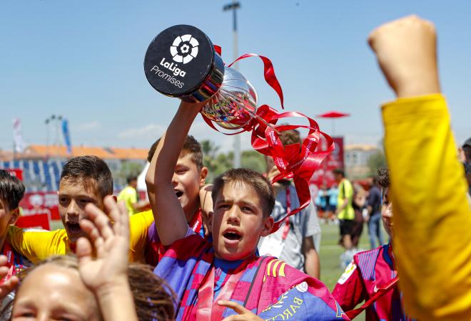 El Barça se ha proclamado campeón de LaLiga Promises tras vencer al Valencia en la final.