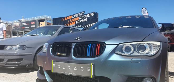 Más de 10.000 aficionados llenan el paddock del Circuit Ricardo Tormo en VolRace