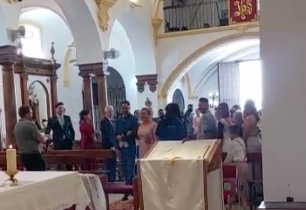 El Himno del Betis suena en una boda.