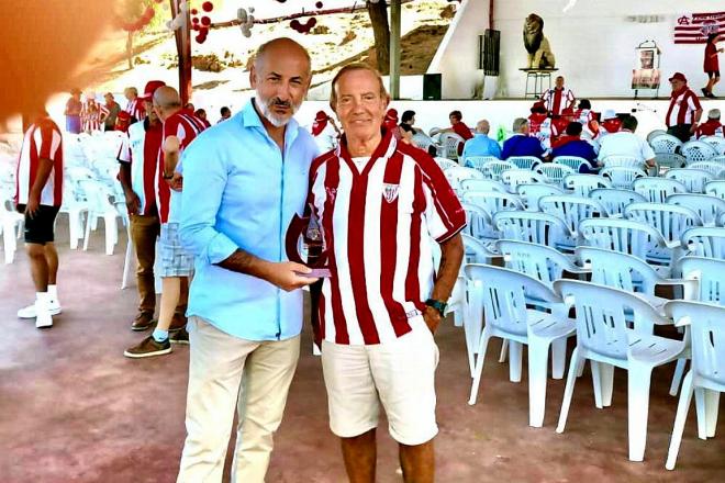 Aitor Elizegi y Rikardo Alonso se juntaron en el Homenaje de la Peña Minglanilla del Athletic Club.
