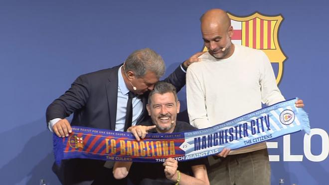 Laporta, Unzué y Guardiola en la presentación del partido contra la ELA.