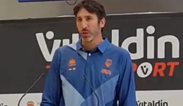 Alex Mumbrú presentado en Valencia.