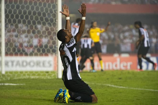 Richarlyson celebra un gol con el Atlético Mineiro (Foto: Cordon Press).
