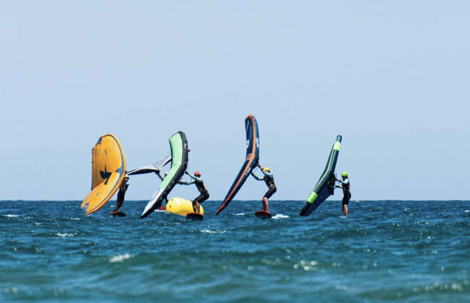 Oliva proclama los primeros campeones de la Copa del Mundo Junior de Wing Foil