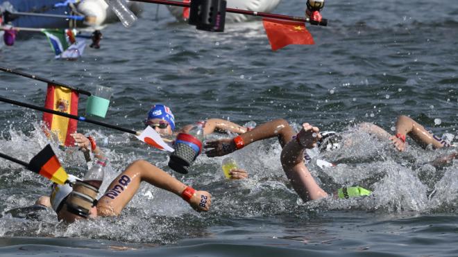 Un momento de la participación de María de Valdés en el lago Lupa (Foto: EFE).