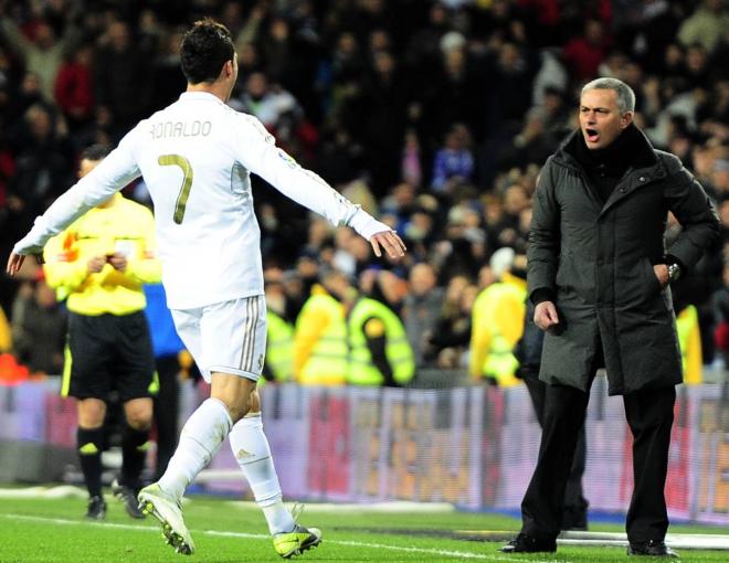Cristiano Ronaldo y Mourinho, durante la etapa de ambos en el Real Madrid (Foto: Cordon Press).