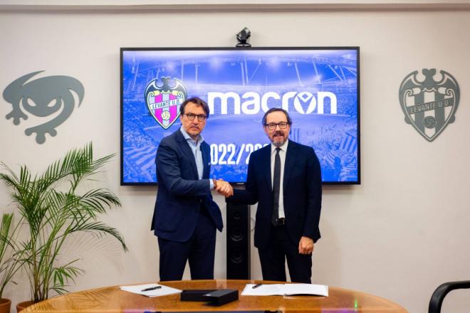 El Levante y Macron firman cinco temporadas más